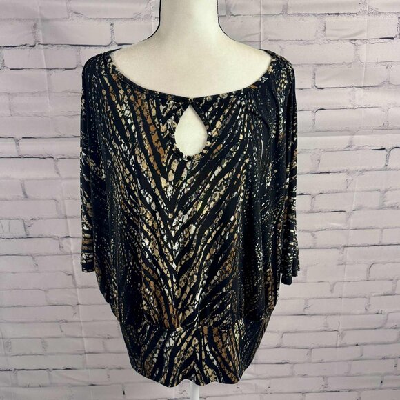✨ Linda Leal Animal Print Batwing Top with Keyhole – Women’s Large - Picture 1 of 5
